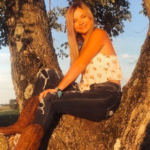 Meet your Posher, Lex